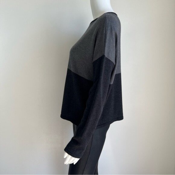 Eileen Fisher Boxy Color Block Sweater in Gray - XS - Picture 4 of 8